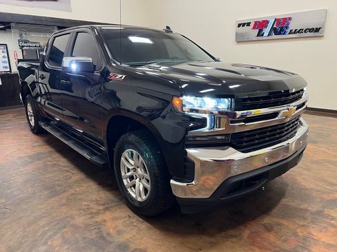 Used 2020 Chevrolet Silverado 1500 LT w/ All-Star Edition image 3