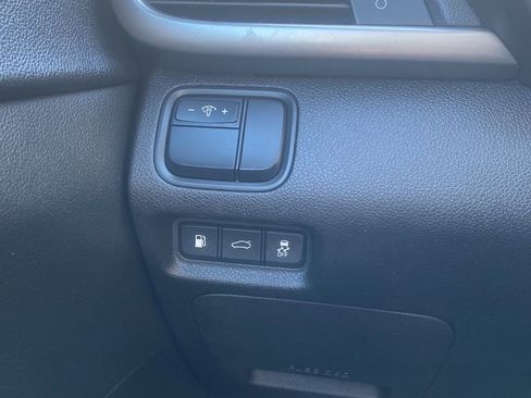 Used 2017 Kia Optima LX image 16