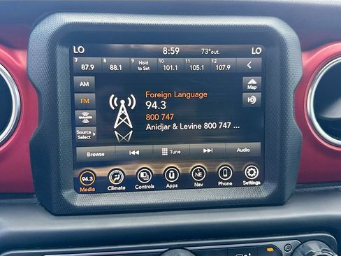 Used 2022 Jeep Gladiator Rubicon image 16