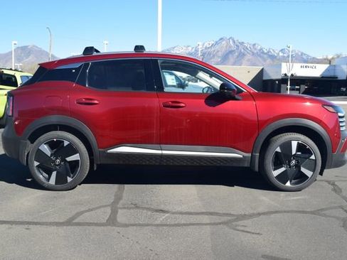 New 2026 Nissan Kicks SR w/ SR Premium Package image 8