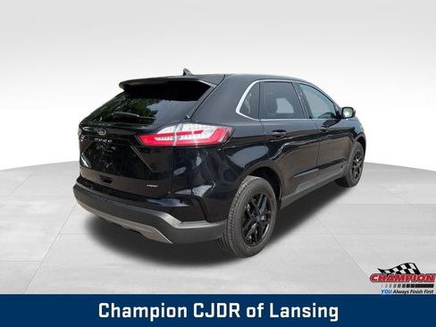 Used 2022 Ford Edge SEL image 3