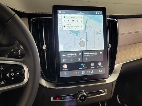 New 2026 Volvo XC90 T8 Plus w/ Protection Package Premier AWD/4WD image 19