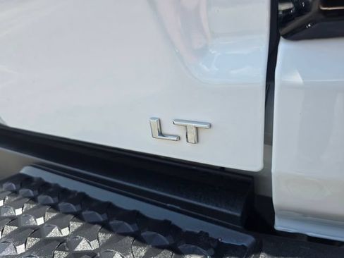 Used 2024 Chevrolet Colorado LT w/ LT Convenience Package III RWD image 42
