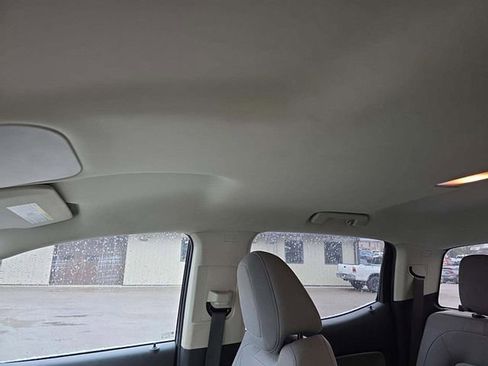 Used 2020 Chevrolet Colorado W/T w/ WT Convenience Package image 10