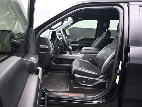 Used 2018 Ford F150 Raptor w/ Equipment Group 802A Luxury AWD/4WD image 11