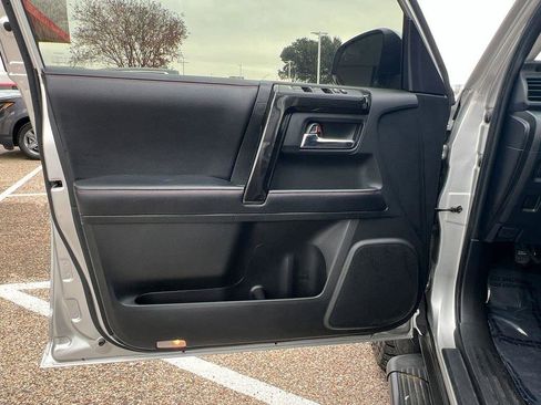 Used 2019 Toyota 4Runner TRD Off-Road image 15