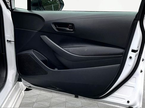 Certified 2025 Toyota Corolla LE FWD image 23