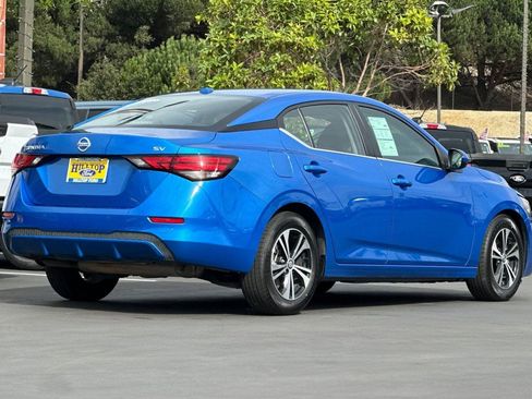 Used 2023 Nissan Sentra SV image 4