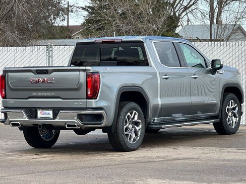 New 2026 GMC Sierra 1500 SLT image 4