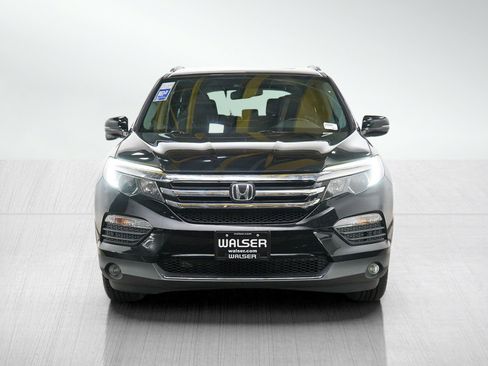 Used 2016 Honda Pilot Touring image 8