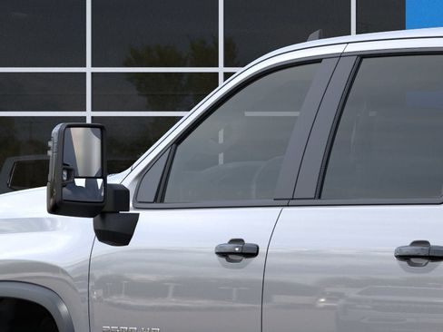 New 2026 Chevrolet Silverado 2500 ZR2 AWD/4WD image 25