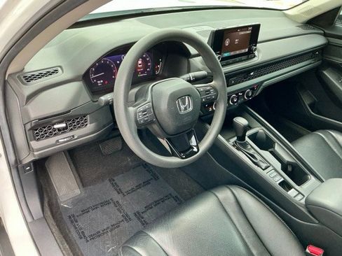 Used 2023 Honda Accord EX image 15