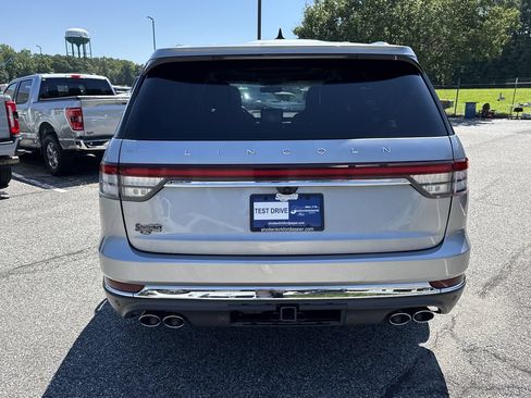 Used 2022 Lincoln Aviator Reserve w/ Equipment Group 201A AWD/4WD image 6