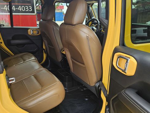 Used 2021 Jeep Wrangler Unlimited Sahara image 27