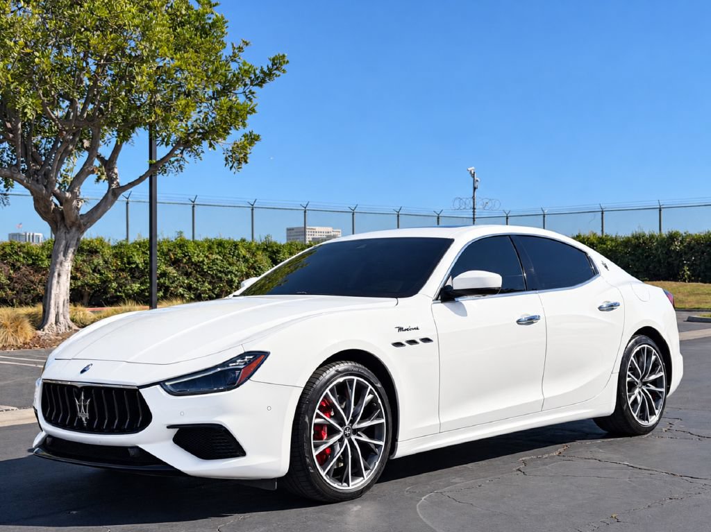 Used 2023 Maserati Ghibli Modena RWD image 1