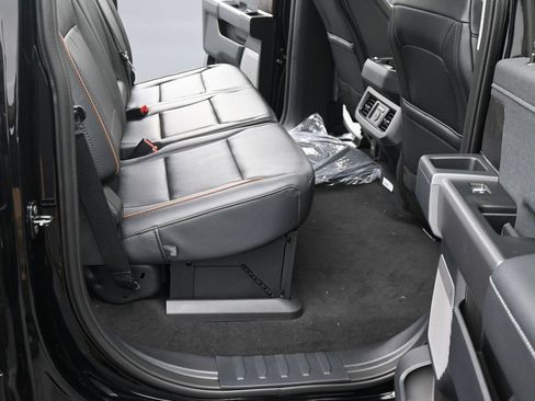 New 2026 Ford F350 Lariat w/ Black Appearance Package image 8