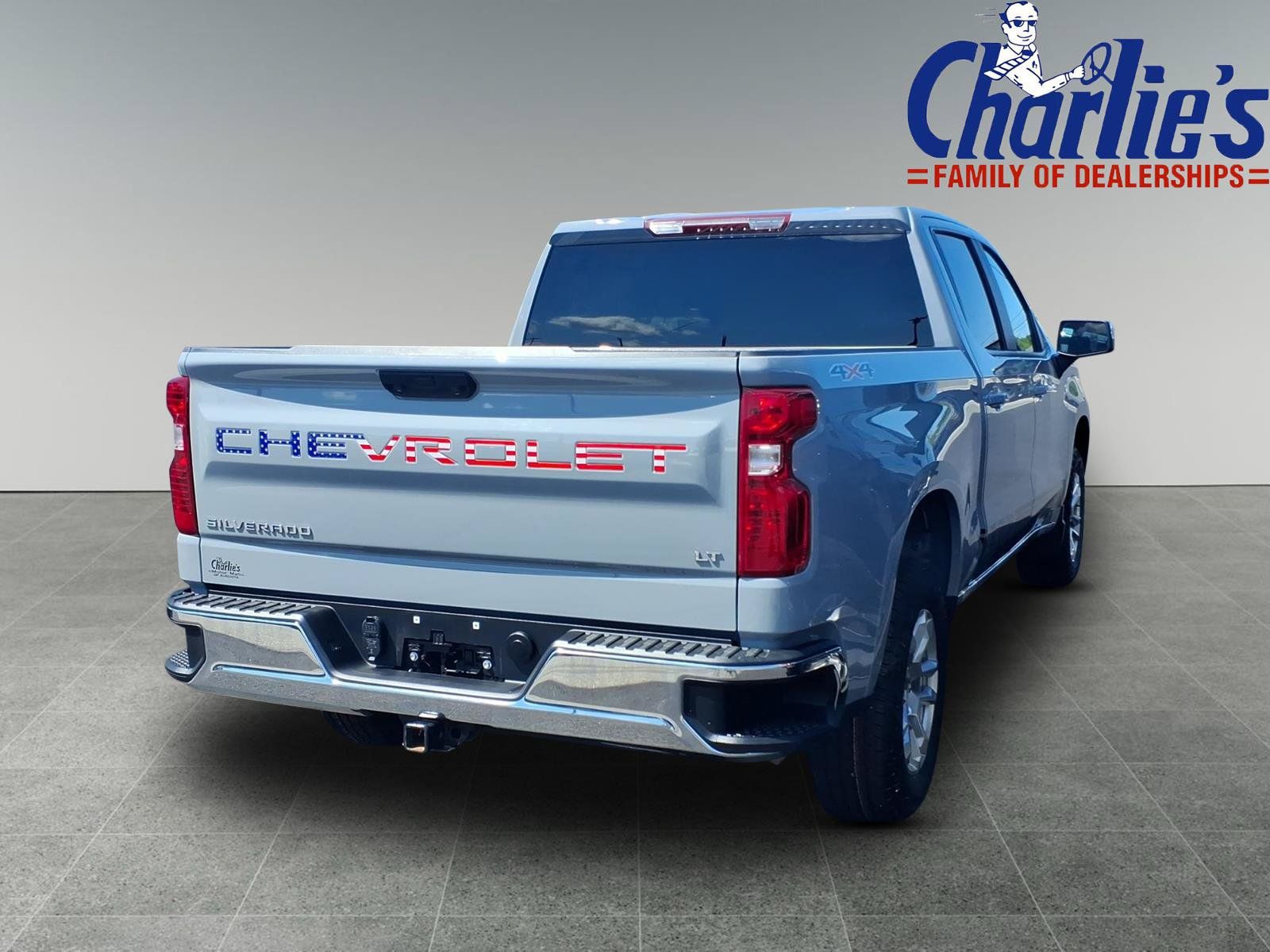 Used 2024 Chevrolet Silverado 1500 LT AWD/4WD image 4