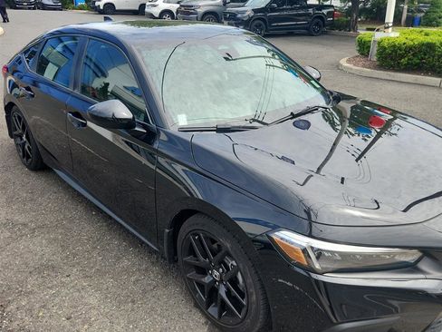 Used 2022 Honda Civic Sport image 2