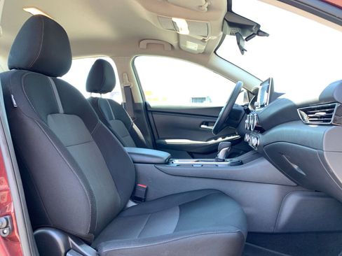 Used 2024 Nissan Sentra SV image 34