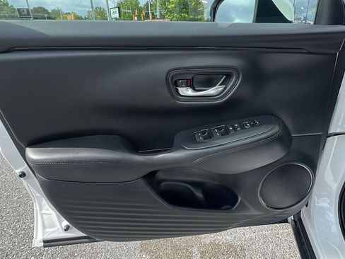 New 2025 Honda HR-V LX image 20