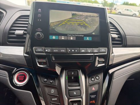 Used 2024 Honda Odyssey Elite image 19