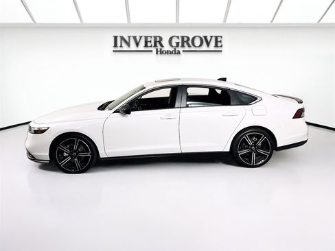 Used 2023 Honda Accord Sport image 8