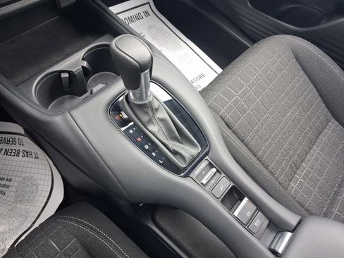Used 2023 Honda HR-V LX image 14