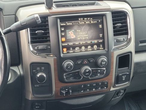 Used 2015 RAM 2500 Laramie w/ Cold Weather Group AWD/4WD image 13