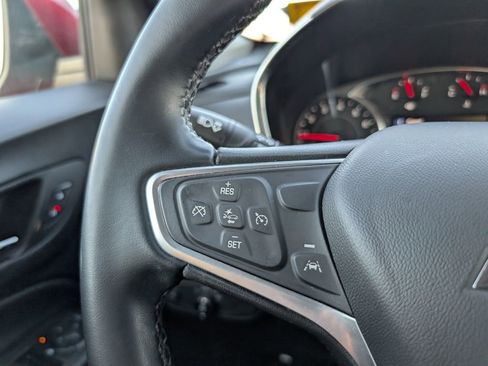 Used 2023 Chevrolet Equinox LT image 15