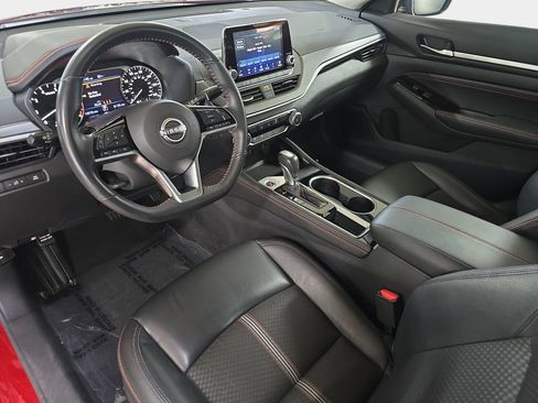 Used 2023 Nissan Altima 2.5 SR FWD image 19