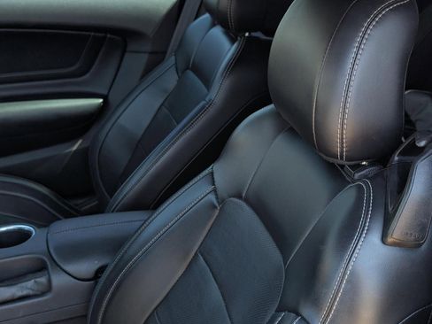 Used 2019 Ford Mustang GT Premium w/ Equipment Group 401A image 19