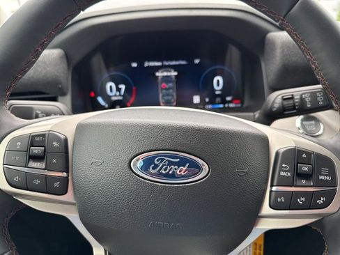New 2025 Ford Explorer Active w/ Active Comfort Package image 32