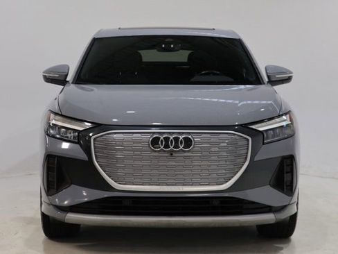Used 2022 Audi Q4 e-tron Premium AWD/4WD image 2