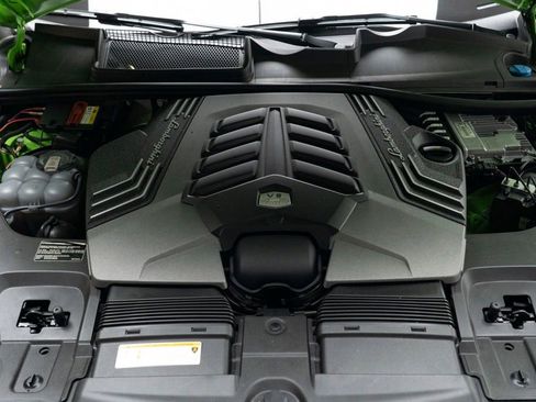 Used 2021 Lamborghini Urus image 41