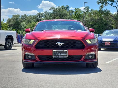 Used 2015 Ford Mustang Coupe RWD image 8
