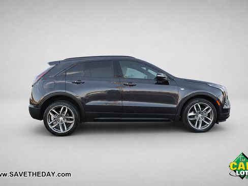 Used 2022 Cadillac XT4 Sport FWD image 9