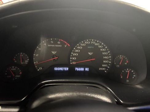 Used 2001 Chevrolet Corvette Convertible w/ Preferred Equipment Group2 image 15