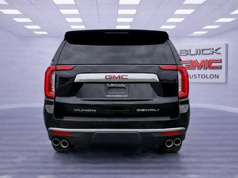 Used 2024 GMC Yukon Denali AWD/4WD image 8
