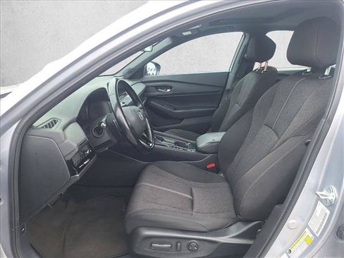 Used 2023 Honda Accord Sport image 10