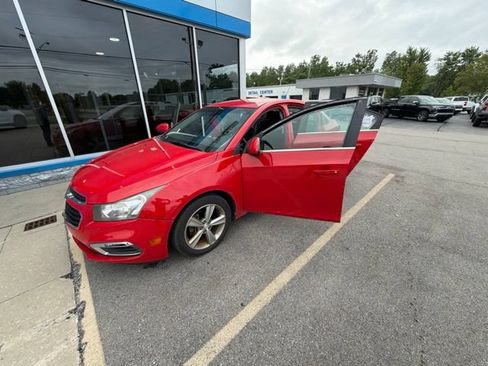 Used 2015 Chevrolet Cruze LT FWD image 3