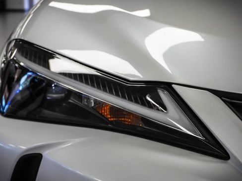 Certified 2025 Lexus UX 300h FWD image 29