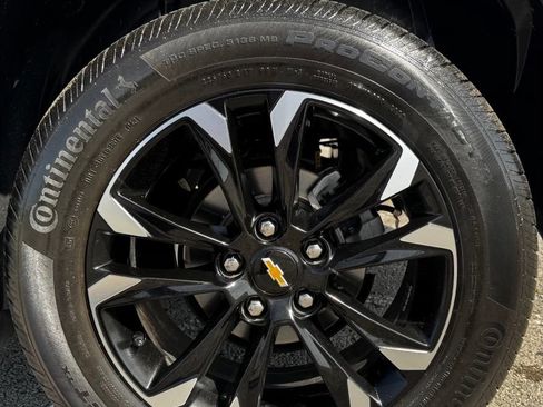 Used 2022 Chevrolet TrailBlazer LT w/ LPO, Blackout Package FWD image 15