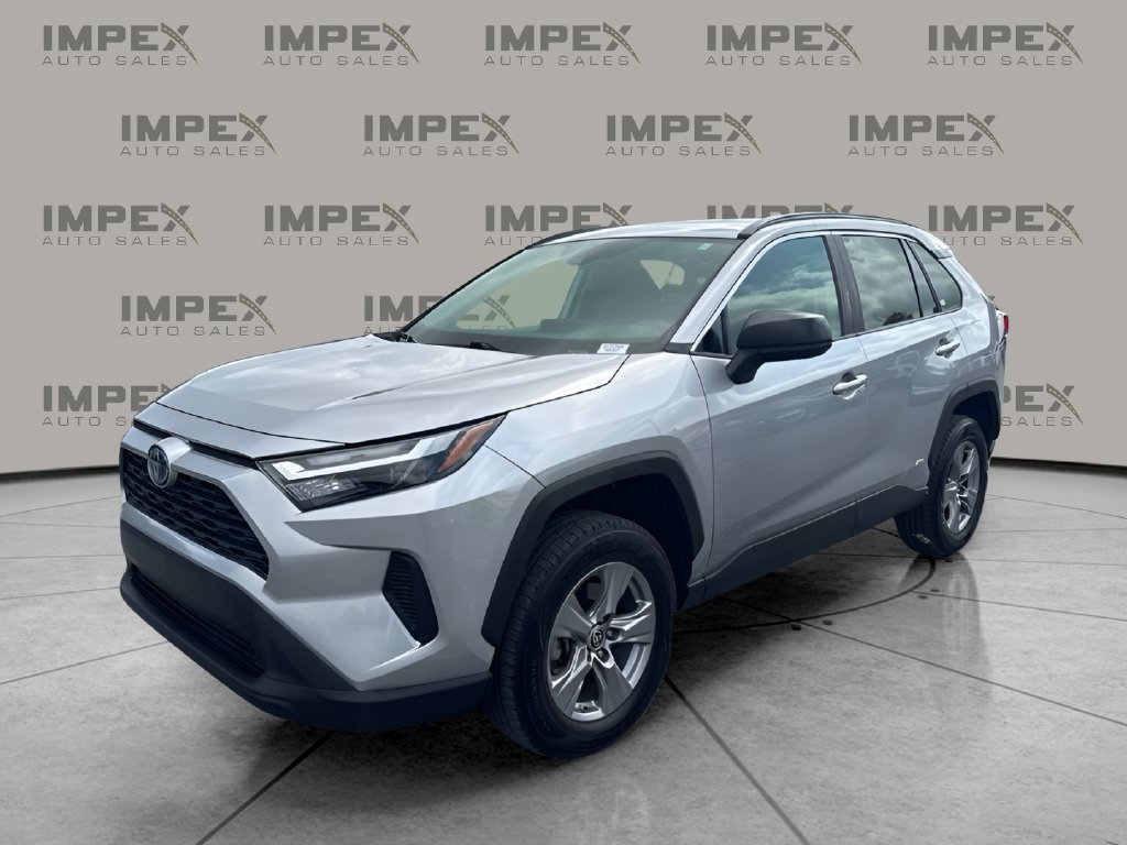 Used 2023 Toyota RAV4 LE AWD/4WD image 1