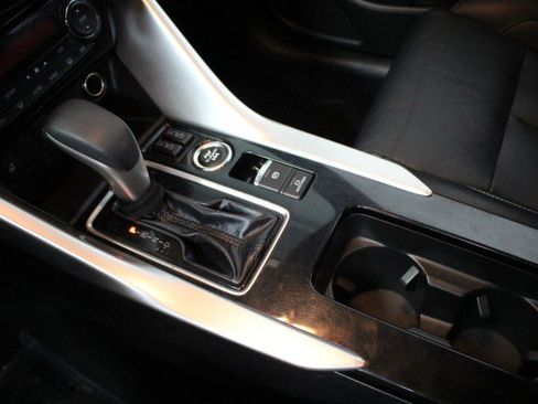 Used 2023 Mitsubishi Eclipse Cross SEL image 18