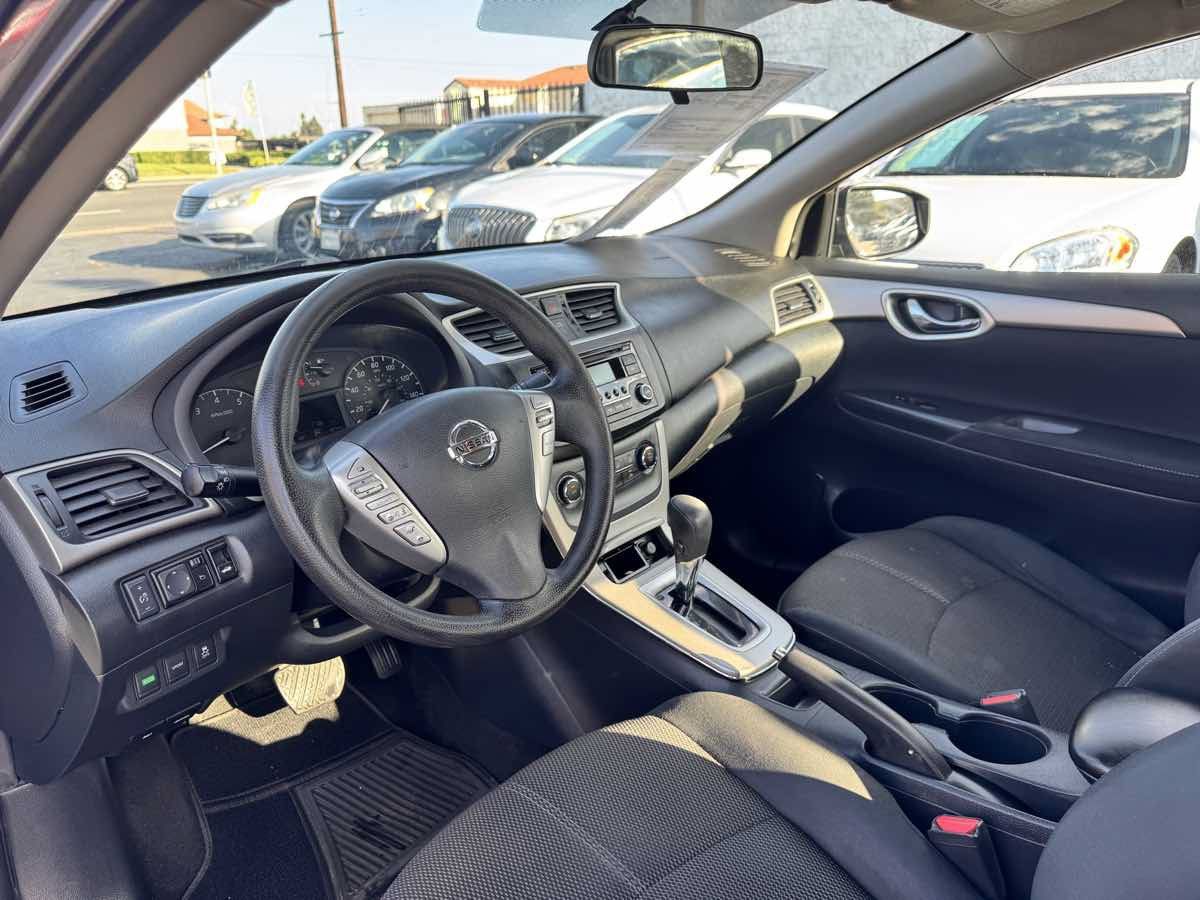 Used 2015 Nissan Sentra S FWD image 29
