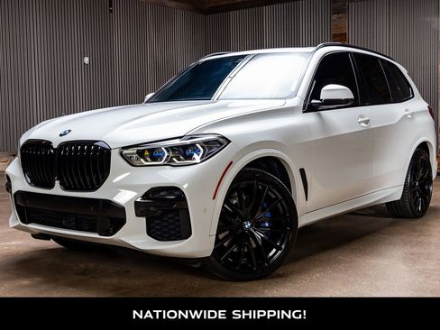 Used 2022 BMW X5 xDrive40i w/ M Sport Package AWD/4WD image 4