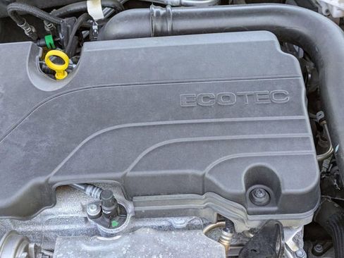 Used 2024 Chevrolet Malibu LT FWD image 33