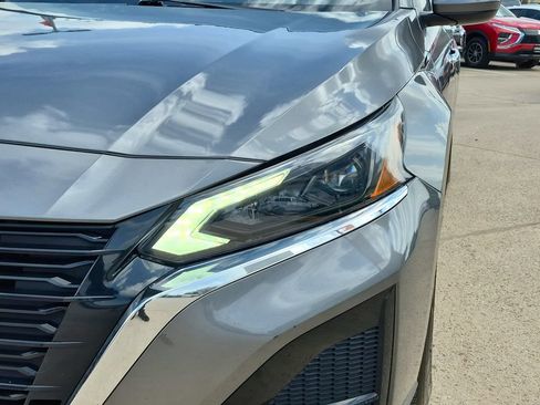 Used 2023 Nissan Altima 2.5 SV FWD image 10