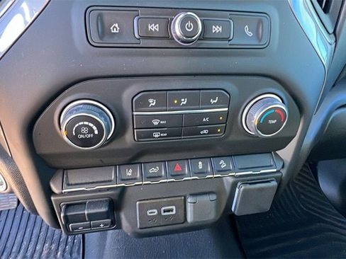 Used 2024 Chevrolet Silverado 2500 Custom w/ Custom Convenience Package image 27