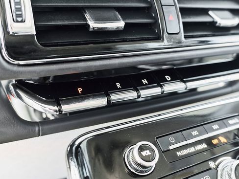 Used 2023 Lincoln Navigator Black Label AWD/4WD image 28